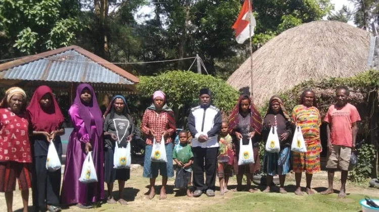 Idul Adha Penuh Kepedulian, LDII Jayawijaya Tebar 400 Kantong Daging