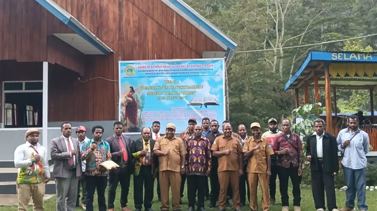 Bupati Jayawijaya Ajak Pemuda KINGMI Jadi Agen Perdamaian