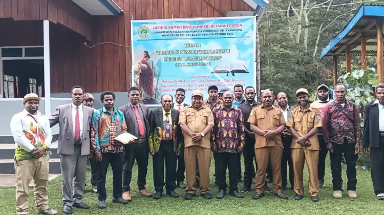 Bupati Jayawijaya Ajak Pemuda KINGMI Jadi Agen Perdamaian