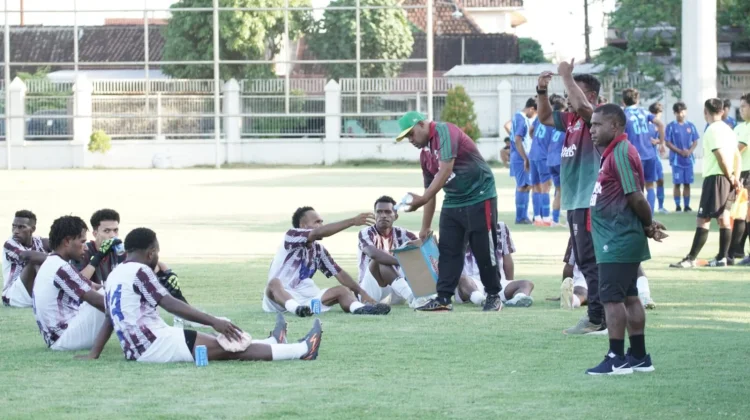 Wamena United Tundukkan Tim Porprov Karanganyar 1-0 di Laga Uji Coba