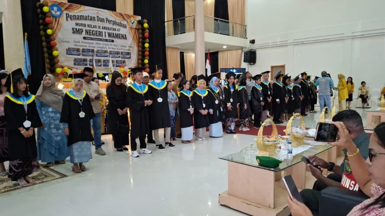 SMP Negeri 1 Wamena Lepas 349 Lulusan, Pesan Disiplin dan Jujur Menggema