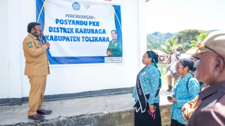 Bupati Tolikara Launching Kantor TP PKK dan Posyandu PKK Distrik Karubaga