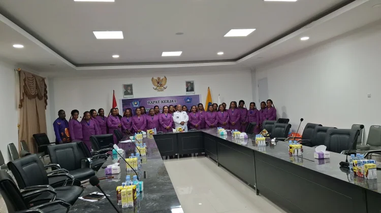 Wabup Jayawijaya Minta GOW Susun Program Kerja yang Menyentuh Perempuan dan Anak