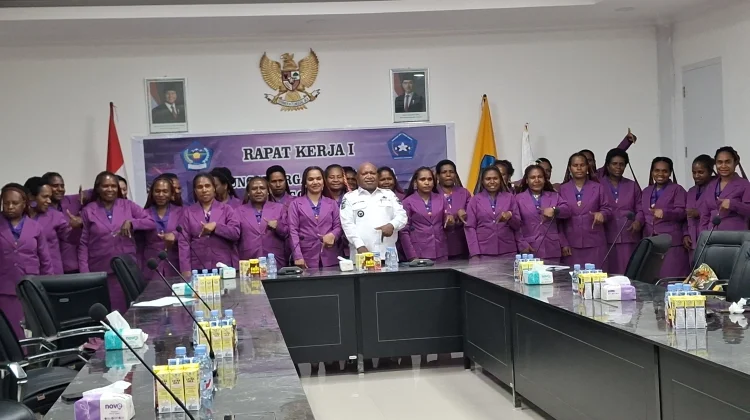 Wabup Jayawijaya Minta GOW Susun Program Kerja yang Menyentuh Perempuan dan Anak