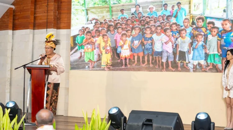 Ketua PKK Tolikara Raih Penghargaan Nasional Berkat Inovasi Penanganan Stunting