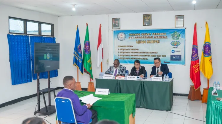 STT Arastamar Wamena Uji 45 Mahasiswa dari Lima Program Studi