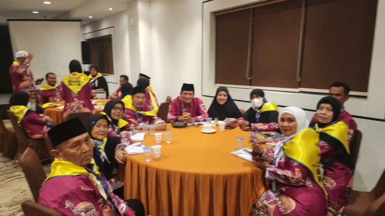 Jamaah Haji Jayawijaya Tiba di Embarkasi Makassar dengan Selamat