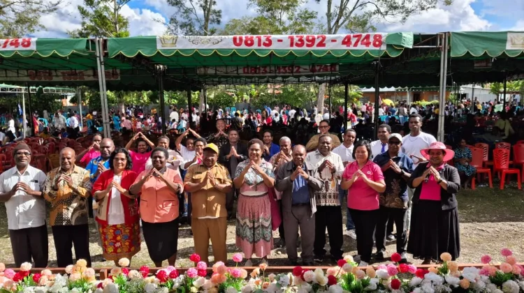 HUT PAR, Bupati Tekankan Pembinaan Rohani Generasi Muda