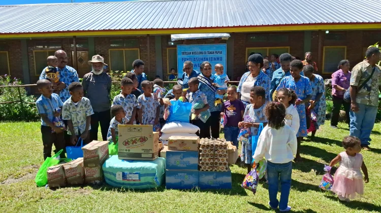 TP PKK Jayawijaya Kunjungan Kasih ke Panti Asuhan Izinmo di Distrik Muliama