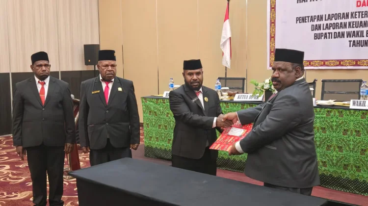 DPRK Lanny Jaya Tetapkan LKPJ dan LKPD 2025, Bupati Sampaikan Apresiasi