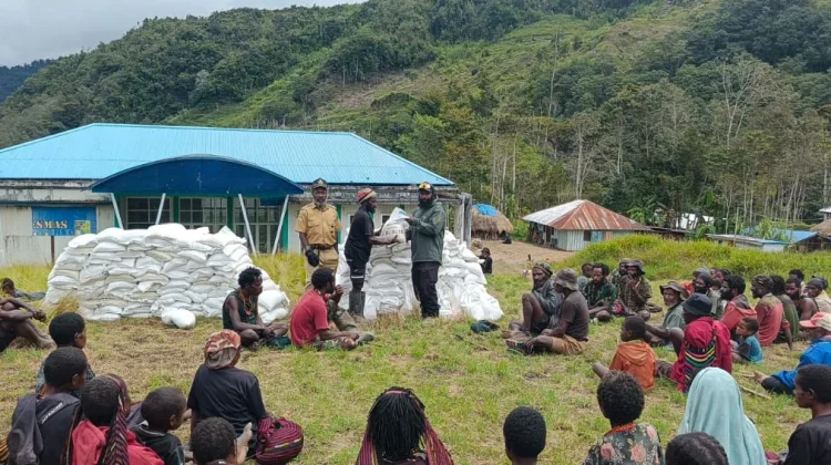 Pemkab Nduga Perkuat Ketahanan Pangan dengan Bantuan 4 Ton Beras