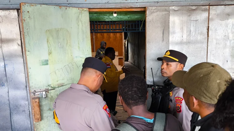 Jelang HUT RI ke-81, Polres Pegunungan Bintang Laksanakan Patroli