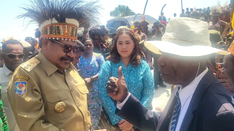 Gubernur Papua Pegunungan Resmikan Puskesmas Uganda di Distrik Kelila