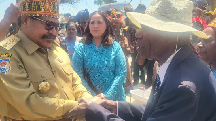 Gubernur Papua Pegunungan Resmikan Puskesmas Uganda di Distrik Kelila
