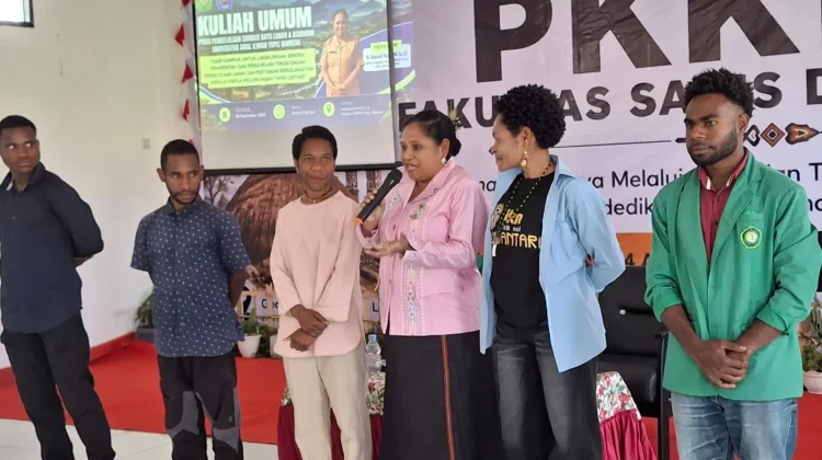 Kuliah Umum di UNAIM, DLH Jayawijaya Dorong Mahasiswa Jadi Penggerak Lingkungan