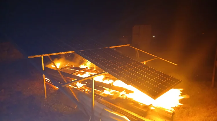 Pos Ramil 1715-04 Okbibab di Pegunungan Bintang Ludes Terbakar