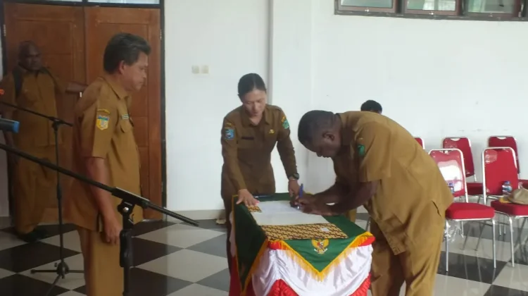 Sertijab Sekda Definitif Nduga di Laksanakan di Kenyam
