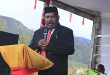 Ribuan Warga Hadiri Ibadah Syukuran Pelantikan Sekda Lanny Jaya di Indawa