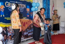 Kuben Oeyah Wonok Bangun Generasi Emas Tolikara melalui Pendidikan, Bahasa Asing