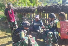 Satgas Yonif 511/DY Gelar Pemeriksaan, Pengobatan Gratis di Kampun Lowanom
