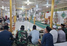 Personel Satgas Yonif 511/DY Peringati Maulid Nabi Bersama Warga Karubaga