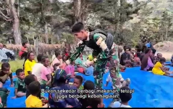 Satgas Yonif 511 Gelar Makan Bersama Gratis Ke-23 Bersama Warga Kampung Tima