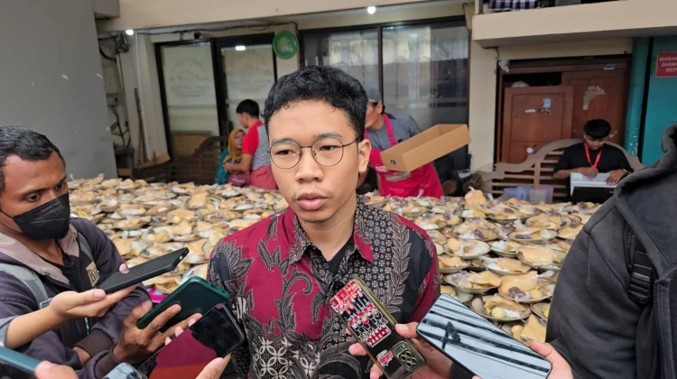Ngabuburit di Masjid Jogokariyan, 3.800 Porsi Dibagikan Gratis Setiap Hari