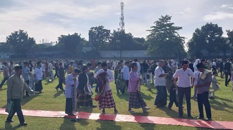 Beridulfitri di Stadion Kridosono Menyongsong Kemenangan Paripurna