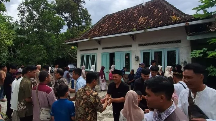 Tradisi Halal-Bihalal di Indonesia