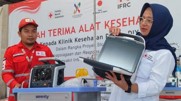 PMI DIY Distribusikan Bantuan Peralatan Medis