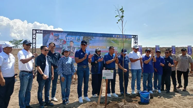 Penanaman Pohon di Tol Prambanan-Purwomartani Jadi Implementasi Gerakan RTHB