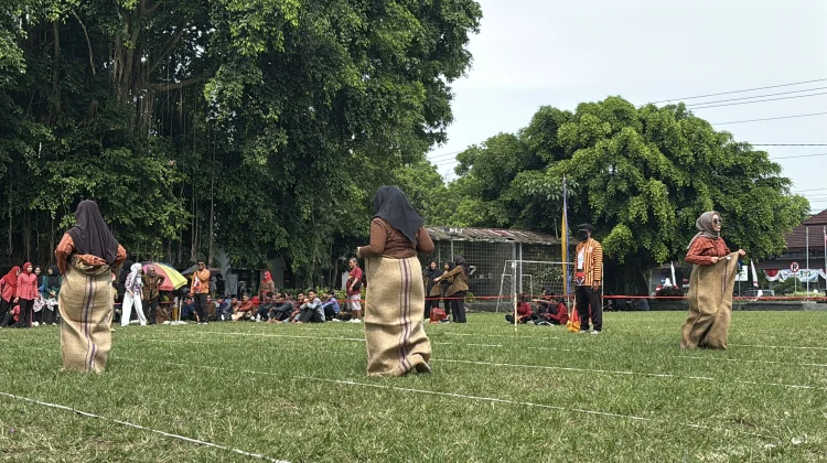 Kemeriahan Lomba Olahrga Tradisional Sleman