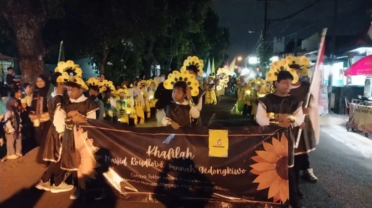 Meriahnya Pawai Gema Takbir Istimewa ke-6 di Mantrijeron Yogyakarta