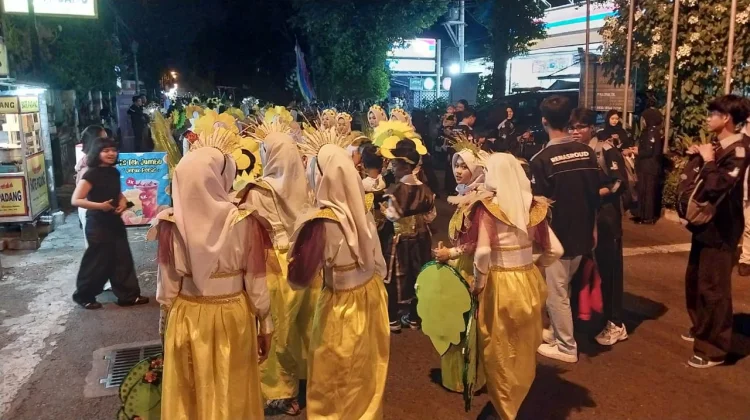 Meriahnya Pawai Gema Takbir Istimewa ke-6 di Mantrijeron Yogyakarta