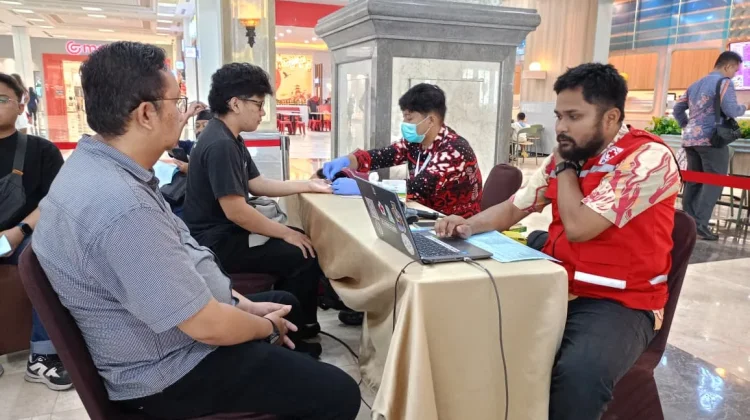 Puluhan Pendonor Darah di DIY Dapat Piagam Penghargaan dari PMI