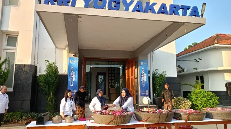 Berumur 160 Tahun, Gamelan dan Wayang Kulit RRI Yogyakarta Disucikan lewat Jamasan