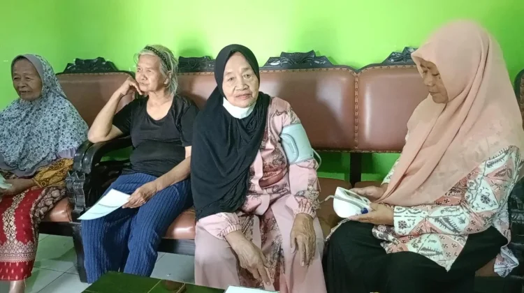 Cegah Stunting, Warga Cebongan Lor Rutin Gelar Posyandu dan Bagikan PMT