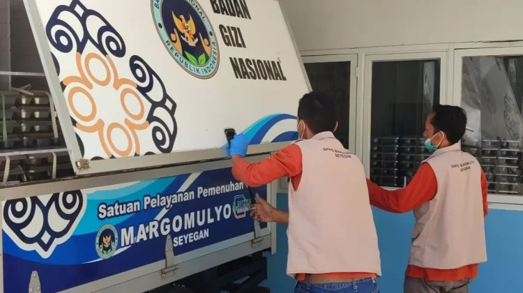 Distribusi MBG ke Sekolah