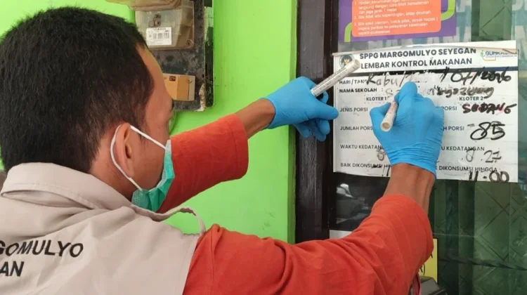 Distribusi MBG ke Sekolah
