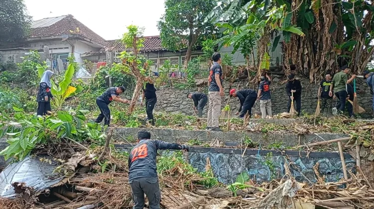Belasan Klien Bapas Yogyakarta Jalani Pidana Kerja Sosial di Surokarsan