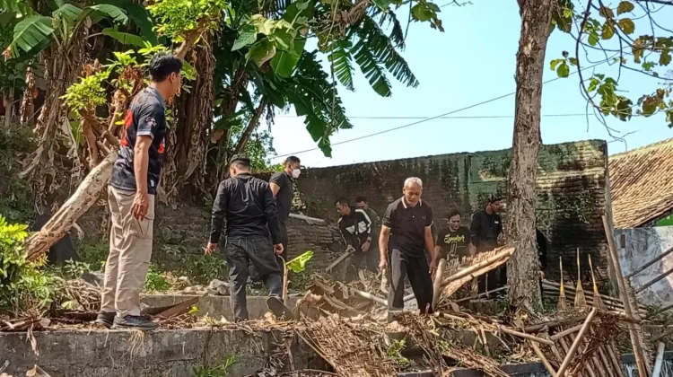 Belasan Klien Bapas Yogyakarta Jalani Pidana Kerja Sosial di Surokarsan