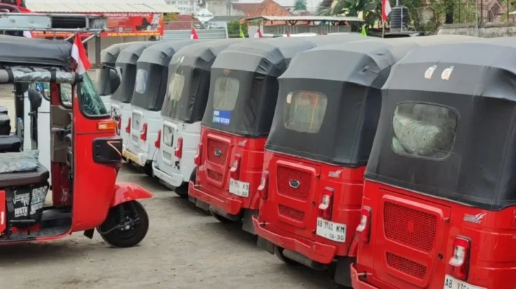 Merah Putih Berkibar di Atas Bajai
