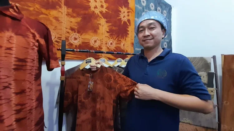 Dua Tahun Belajar di Lapas, Nuriman Kembangkan Produksi Kain Wastra saat Bebas