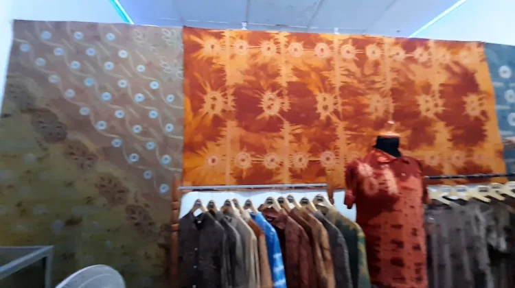 Dua Tahun Belajar di Lapas, Nuriman Kembangkan Produksi Kain Wastra saat Bebas