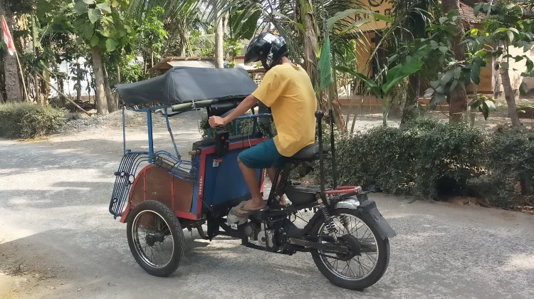Membingungkan, Seorang Tukang Becak dari Kulon Progo Masuk Desil 9
