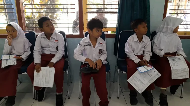 Tingkatkan Imunitas Tubuh, Ratusan Siswa SDN Sinduadi Timur Jalani CKG dan BIAS