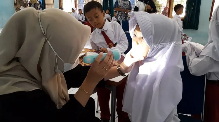 Tingkatkan Imunitas Tubuh, Ratusan Siswa SDN Sinduadi Timur Jalani CKG dan BIAS