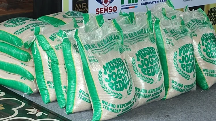 Wujud Kepedulian, Musisi Jogja Peduli Berangkatkan Tiga Truk Bantuan ke NTT