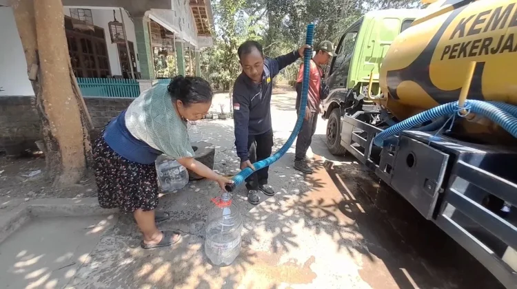 BPBD Sleman Kembali Distribusikan 10 Ribu Liter Air Bersih di Kapanewon Moyudan