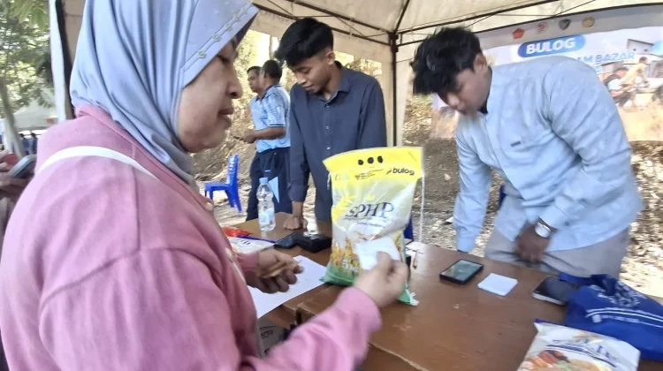 Wingdik 100/Terbang Dekati Publik lewat Bazar Pangan Murah